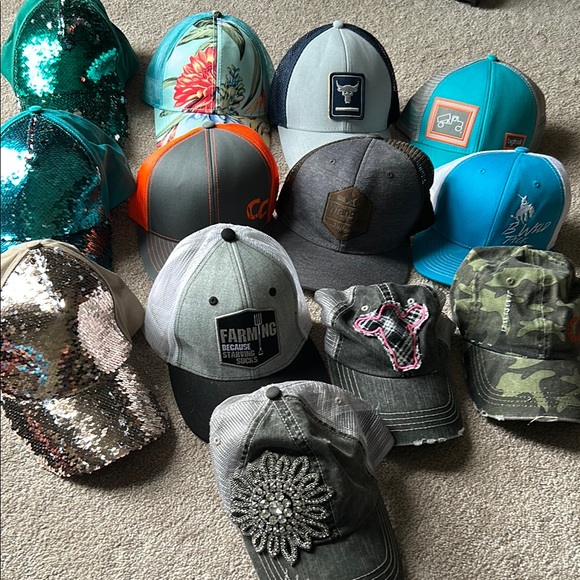13 Like new or gently used Sequin and Embroidered Caps Set - Picture 1 of 5